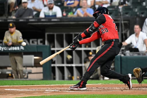 Vargas hits 2-run HR, Martin pitches 6 innings as White Sox beat Padres 4-3 to end 6-game skid