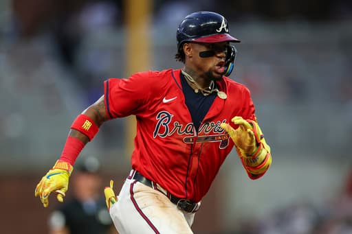 Albies hits 3-run homer, Acuña has defensive gem to lead the Braves past the Yankees
