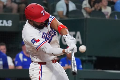 Duran’s RBI single lifts Rangers past Royals 7-6 on a 3-run ninth walk-off