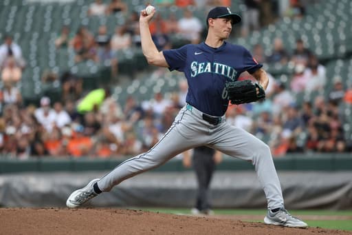 Kirby shines as the Mariners beat the Orioles 1-0 for their 8th straight victory