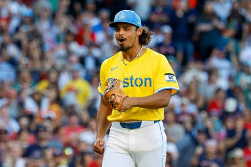 Dodgers bring back Mike Siani, designate Andy Ibáñez for assignment