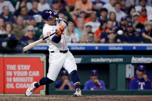 Altuve’s homer lifts Astros to sweep Rangers, take AL West lead