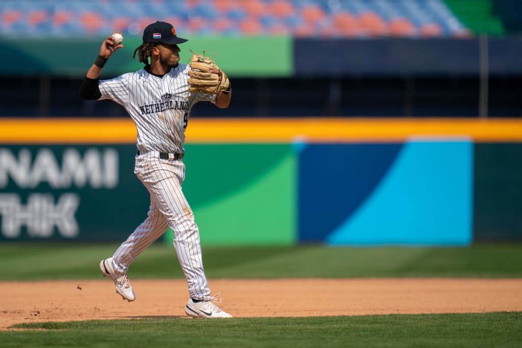 Andrelton Simmons Signs with Dorados de Chihuahua in Mexico