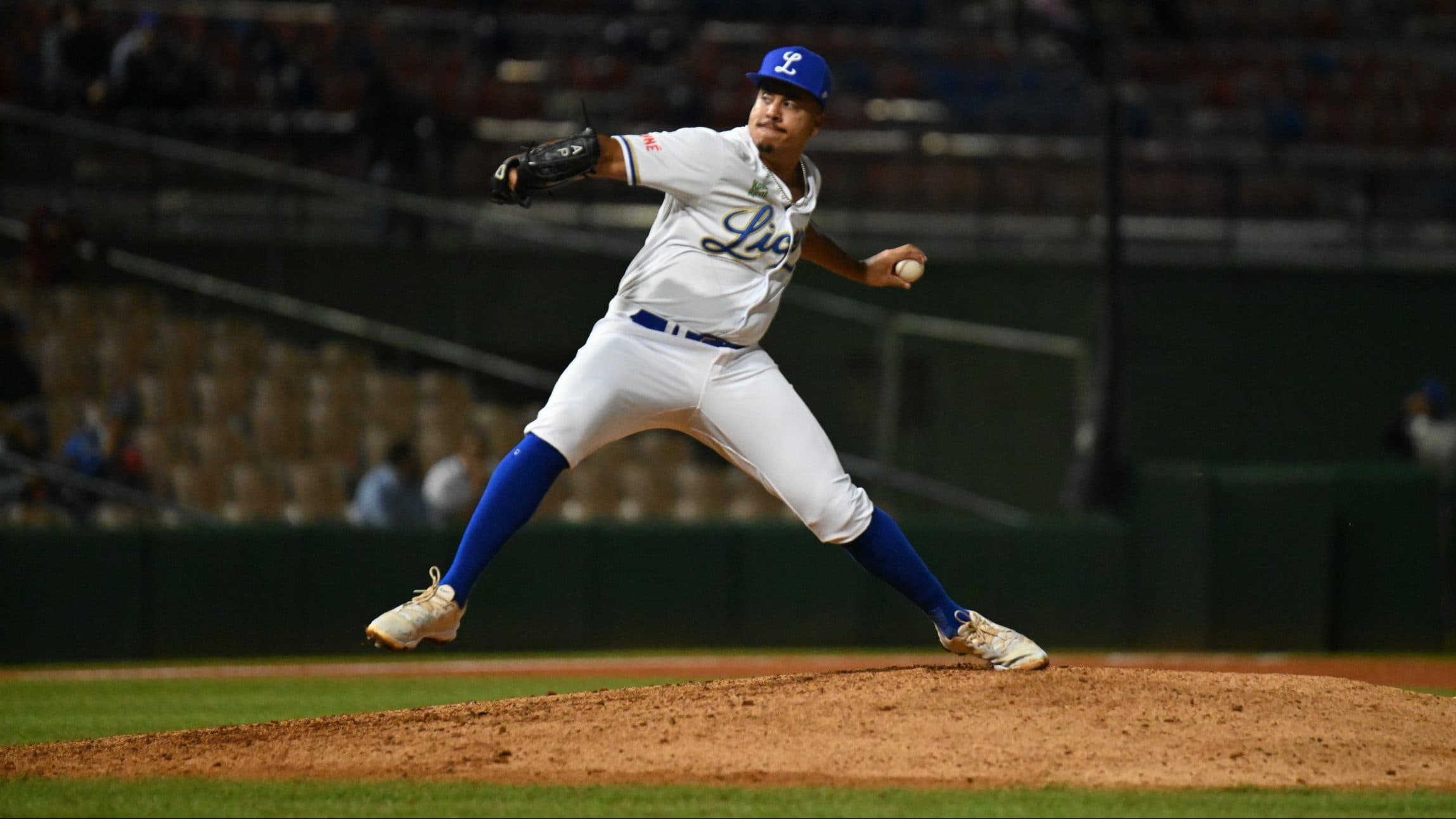 LMB Pitcher Andrew Pérez Contacted by Cuban Federation About Playing in 2026 WBC