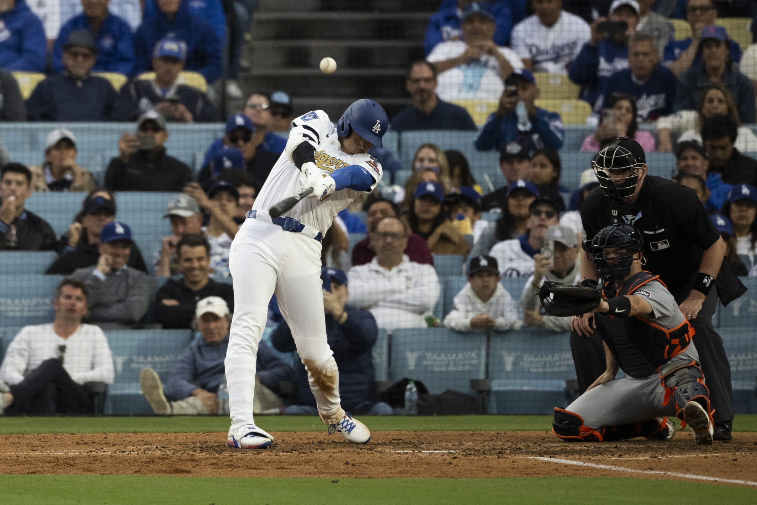 Shohei Ohtani’s leadoff homer powers Dodgers to 7-2 win over Guardians