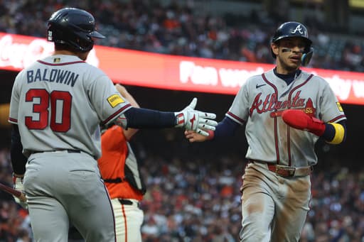 Dubon’s 2 hits and 2 runs against former team leads Braves over Giants 3-1