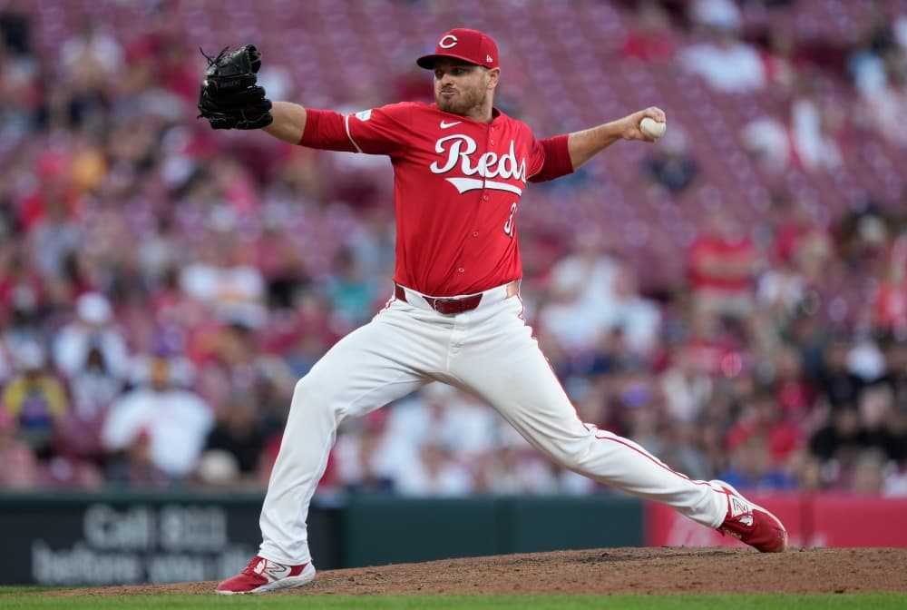 Reliever Justin Wilson and Red Sox agree to $2.25 million, one-year contract