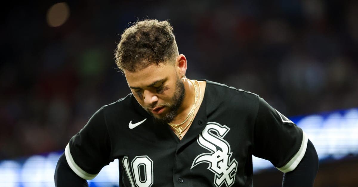 Yoan Moncada Suffers Injury During Premier12
