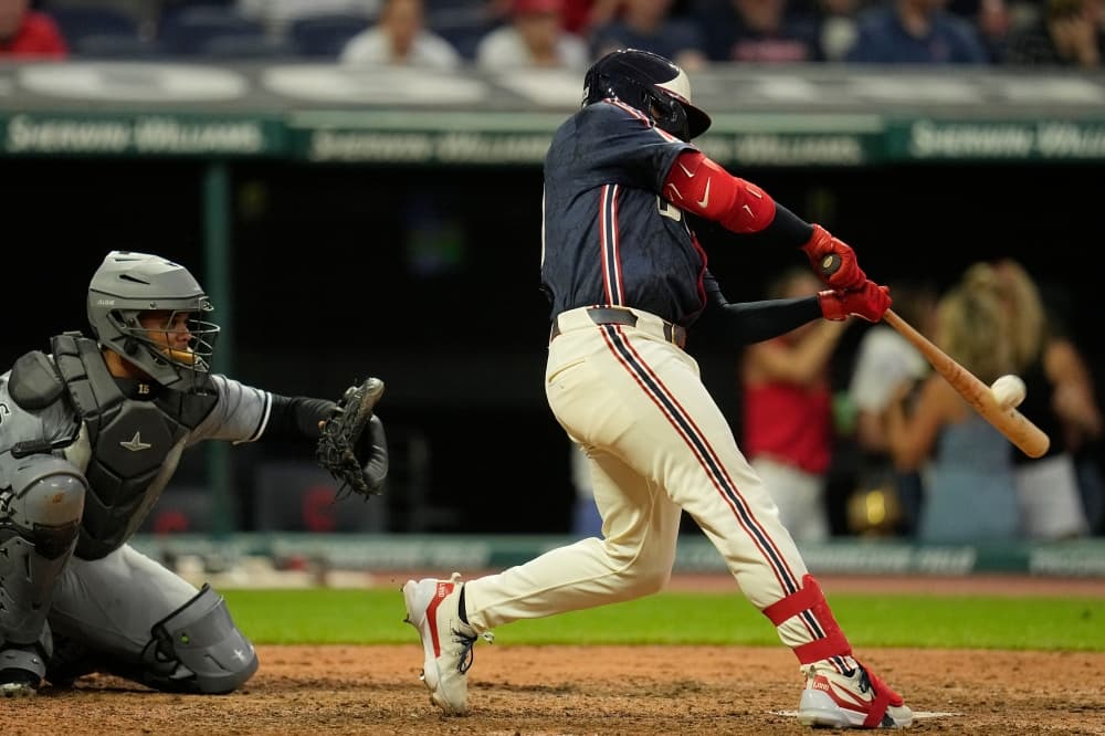 Bo Naylor’s sac fly in 9th sends Guardians to 7-6 win over lowly White Sox