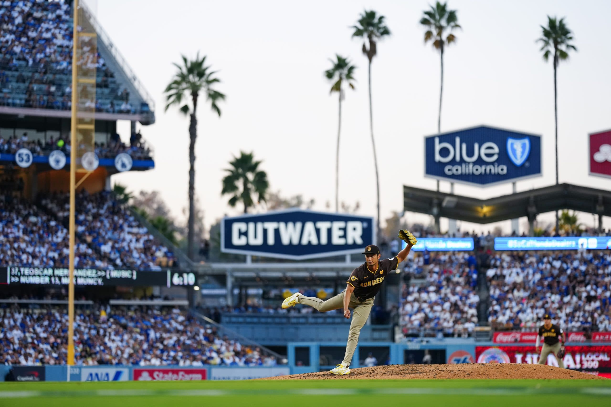 Game 5 Between Dodgers and Padres Will be Historical for Japanese Baseball