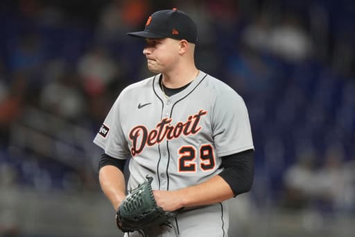 Tigers’ Skubal leaves game against Marlins after experiencing left side tightness