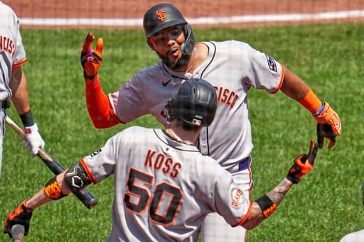 Dominic Smith hits go-ahead double in 9th as Giants rally for 4-2 win over Pirates