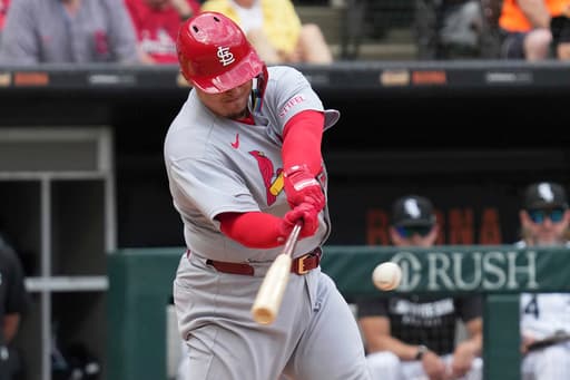 Contreras and Pozo rally Cardinals past White Sox in 1st game of doubleheader