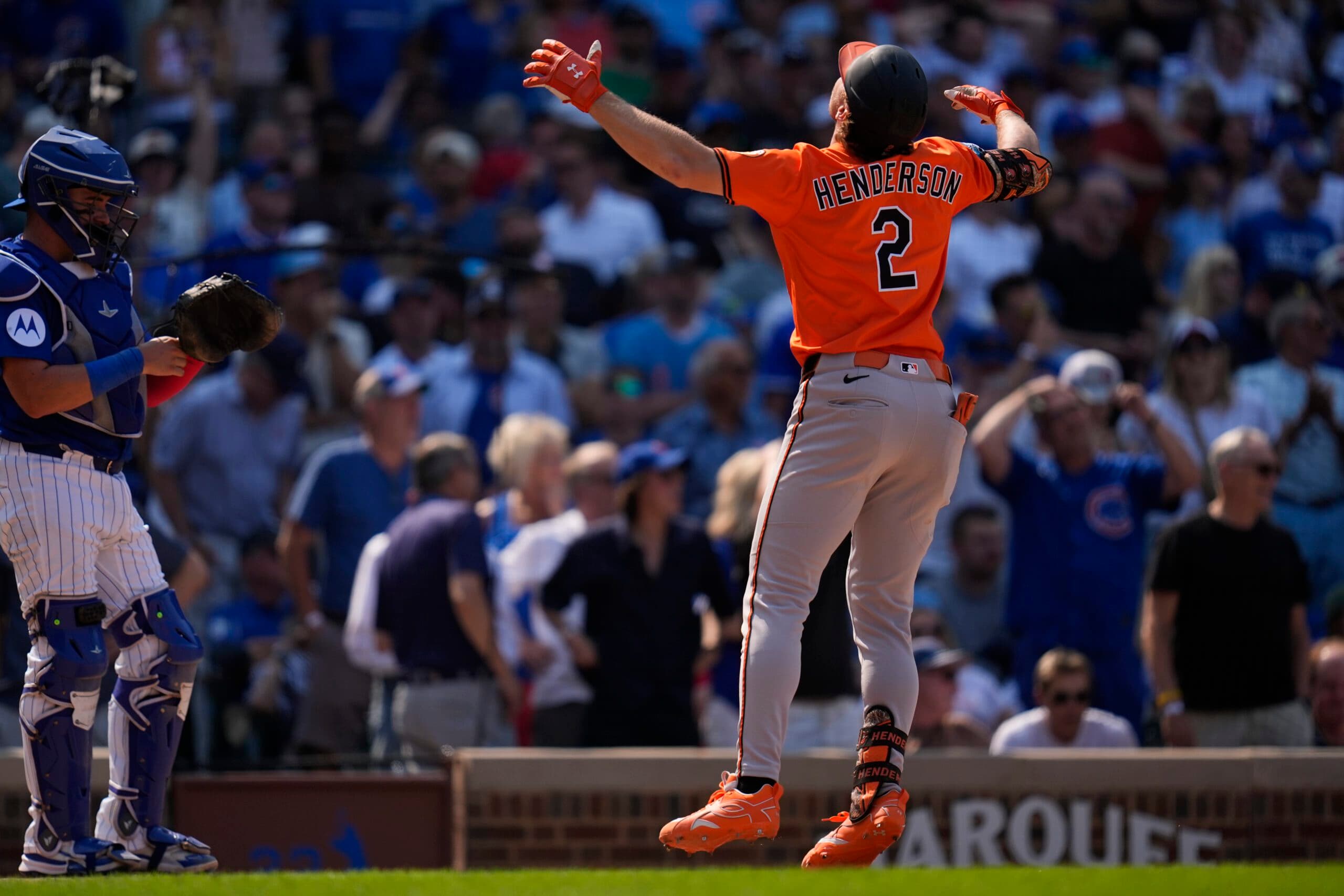 Henderson hits 3-run homer in the 8th in the Orioles’ 4-3 victory over the Cubs