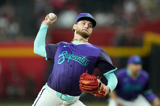Nelson retires first 16 Royals, Carroll returns in Diamondbacks’ 7-1 victory