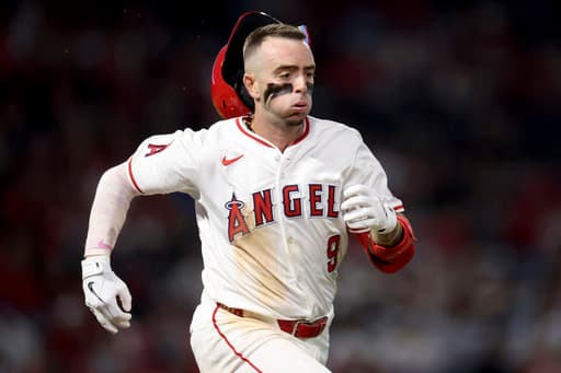 Zach Neto delivers game-saving defensive play and hit in Angels’ 3-2, 10-inning win over Mariners