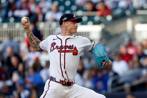 Braves rookie AJ Smith-Shawver takes no-hit bid into 8th inning against Reds