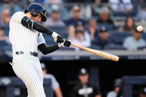 Bellinger and Goldschmidt homer as surging Yankees beat White Sox 10-5