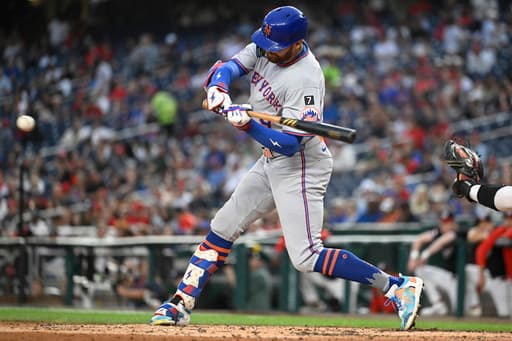 Mets’ Brandon Nimmo removed from game at Washington after latest flare-up of chronic neck issue