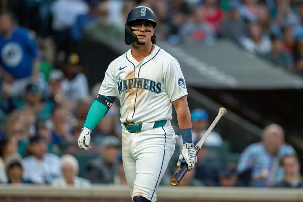 Rojas can earn up to $1M in performance bonuses in addition to $3.5M salary with White Sox