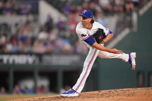 Rangers’ Jacob deGrom will miss next start with mild left glute strain