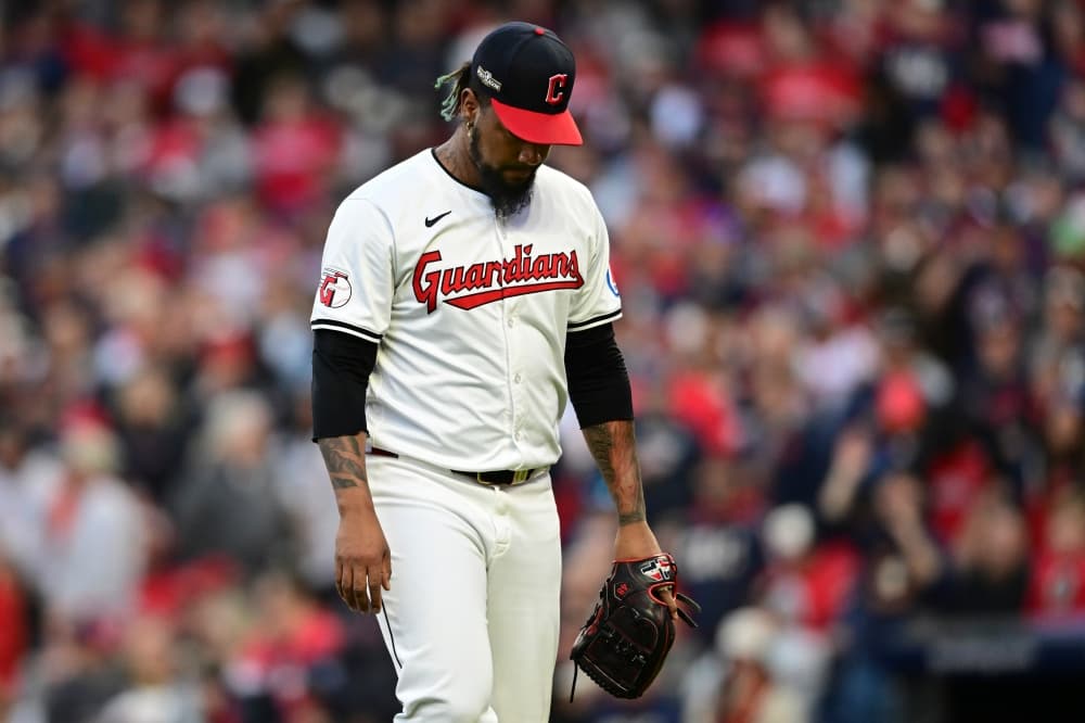 Dominant closer Clase gives up 3-run homer in 9th as Tigers shock Guardians 3-0 in ALDS Game 2