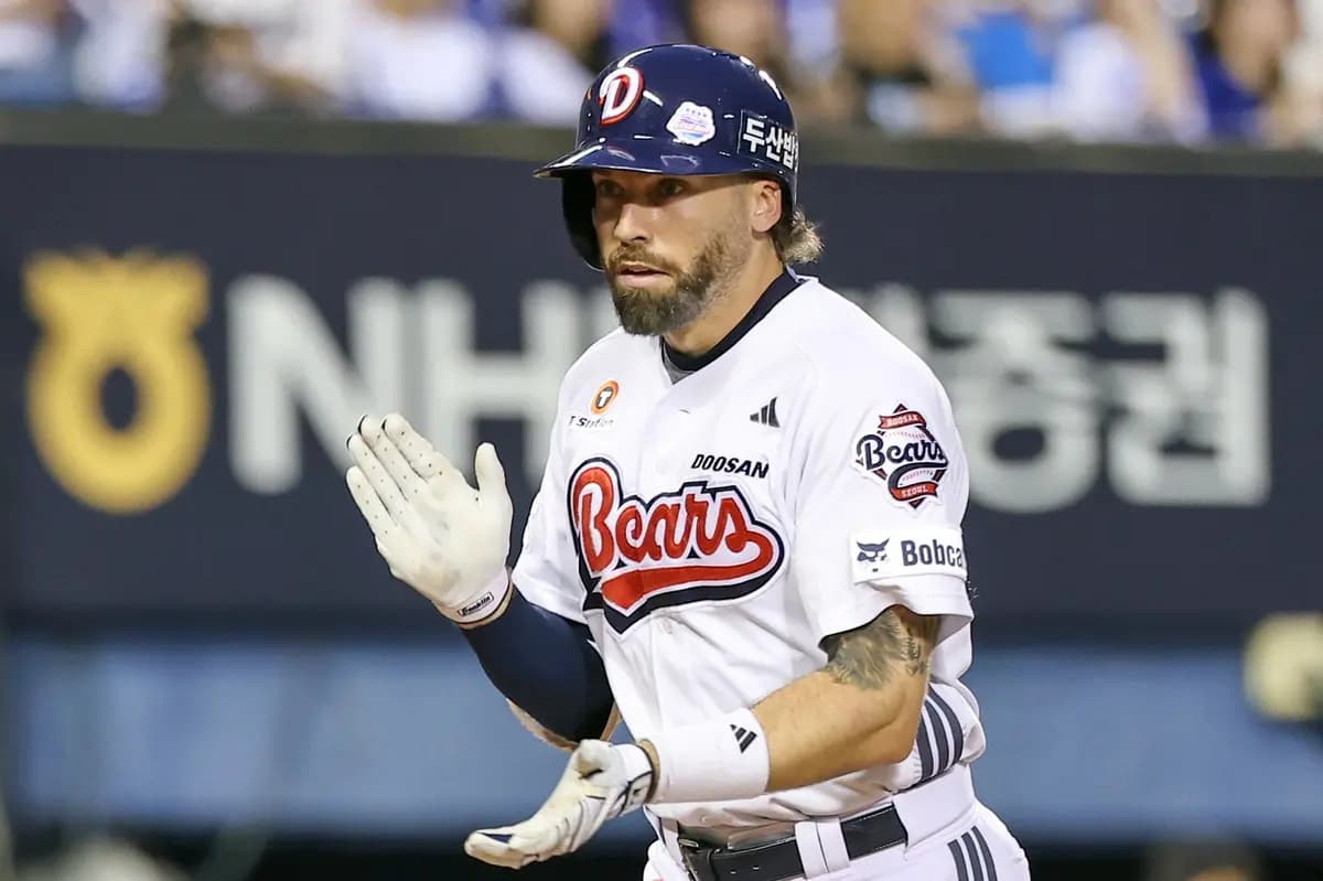Jake Cave Leaves KBO For El Aguila de Veracruz; Aderlin Rodriguez Reportedly Heading to Kia Tigers