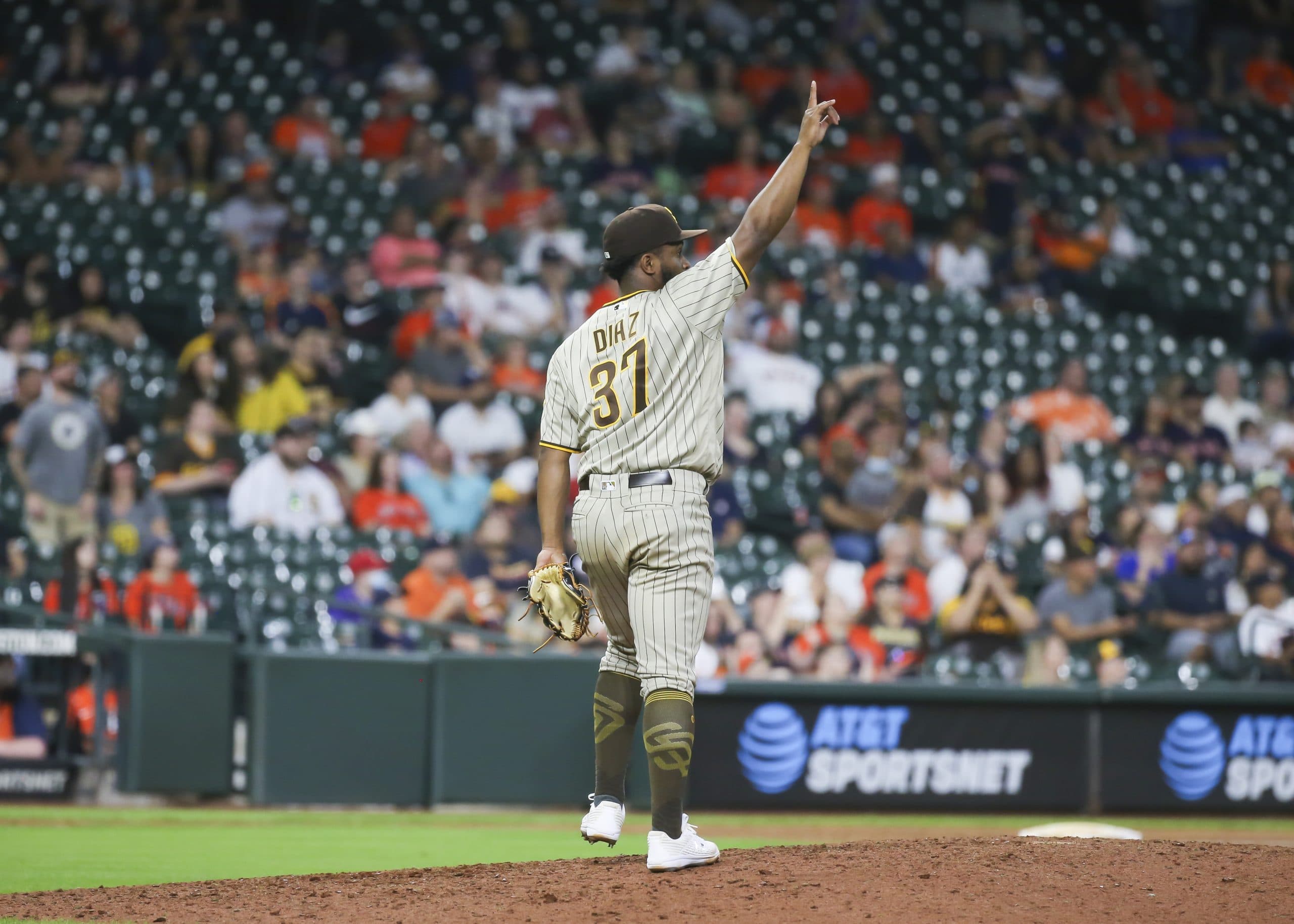 RP Miguel Diaz Signs Minor League Contract with Houston Astros