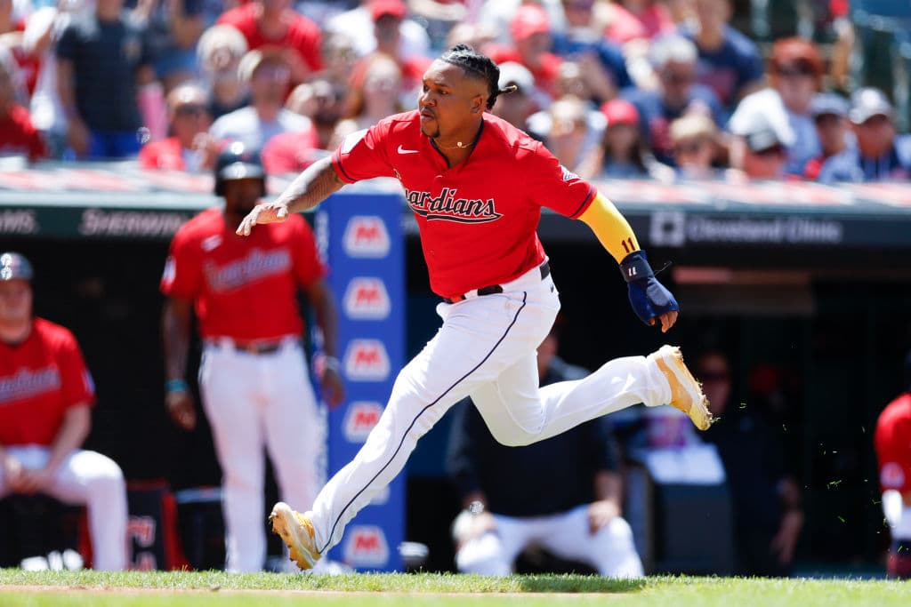 Ramírez’s Late Homer in Game 2 Gives Guardians Lift As They Prepare to Face Yankees in 0-2 ALCS Hole