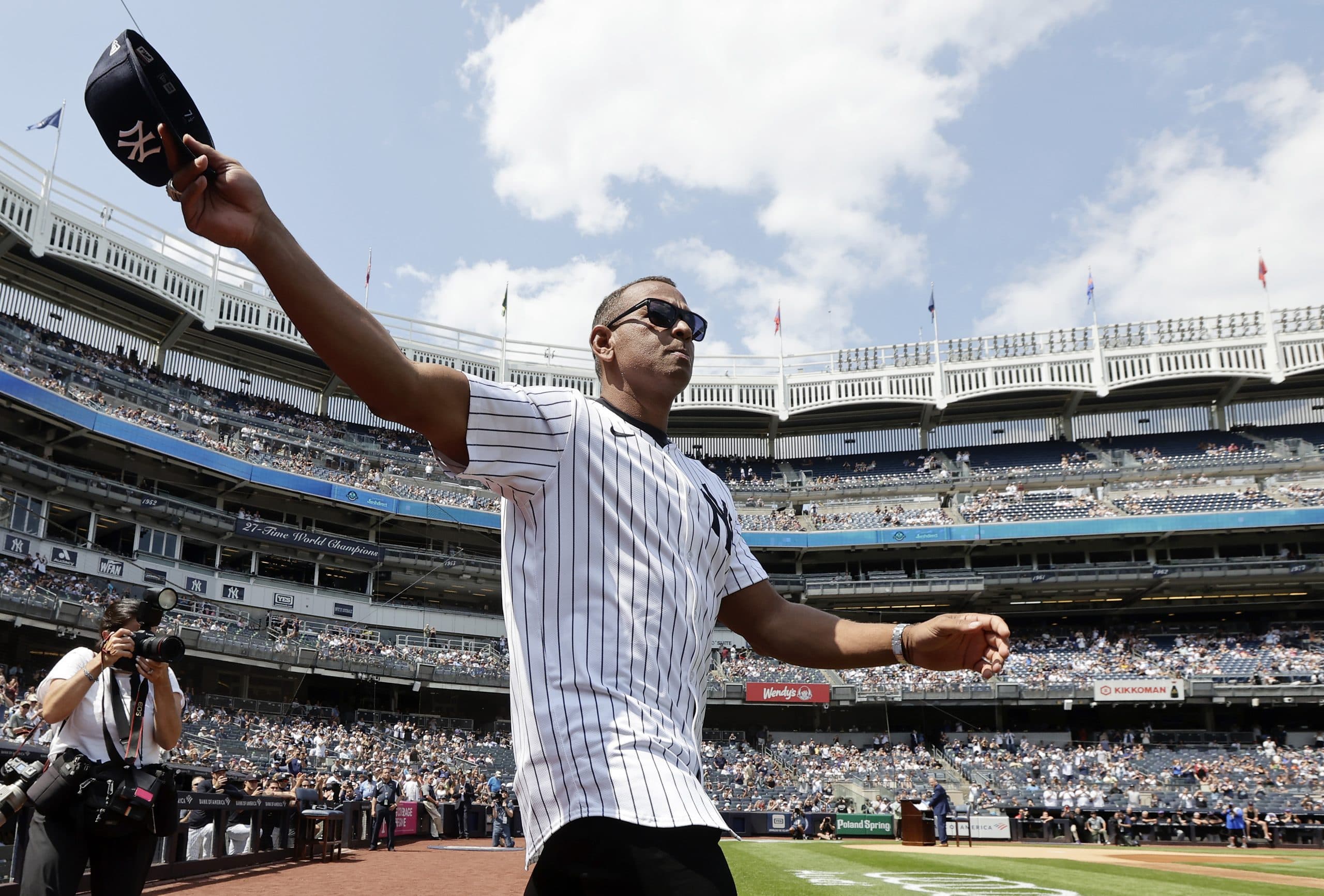 Alex Rodriguez Returns as Yankees Honor 2009 Championship Team at Old-Timers’ Day
