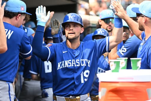 Michael Massey’s 2-run, 2-out homer in 8th helps Royals beat Tigers 5-4 for 2nd straight win