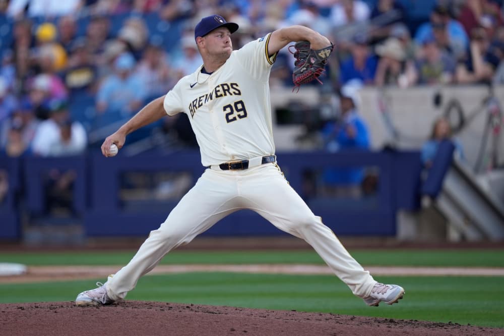 Brewers place RHP Trevor Megill on concussion list after he faints in a store