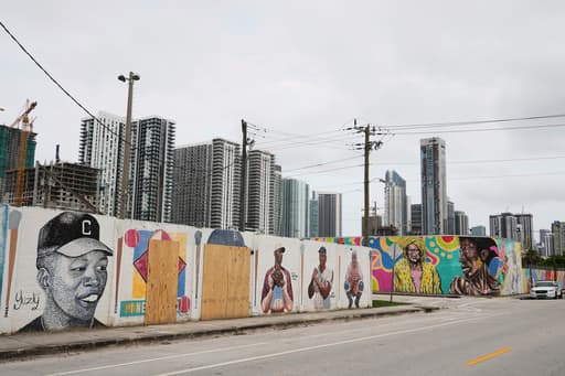 Miami Marlins join efforts to restore defaced Jackie Robinson and Minnie Miñoso mural