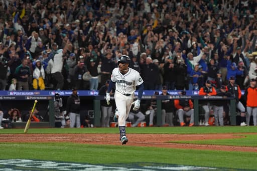 Polanco hits winning single in the 15th inning as the Mariners beat the Tigers to advance to ALCS