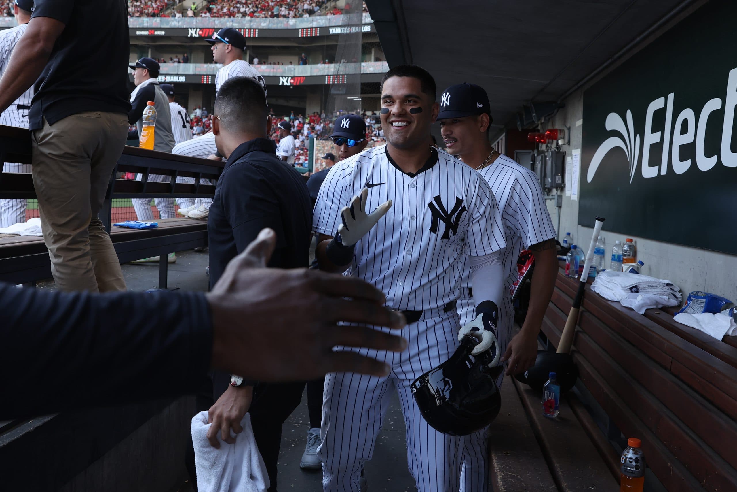 New York Yankees Recall Venezuelan Catcher Carlos Narváez