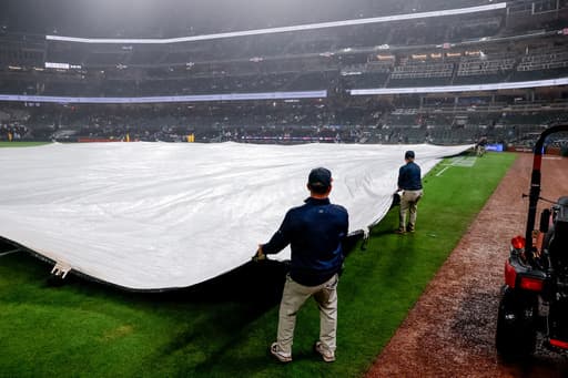 Giants-Braves series finale postponed by rain, rescheduled for Aug. 31