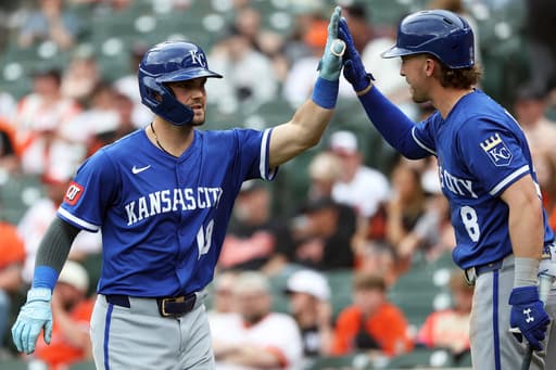Royals power up with team-record 7 HRs vs Orioles