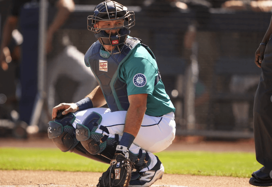 Cal Raleigh hopes new deal leads to spending rest of his career with the Mariners
