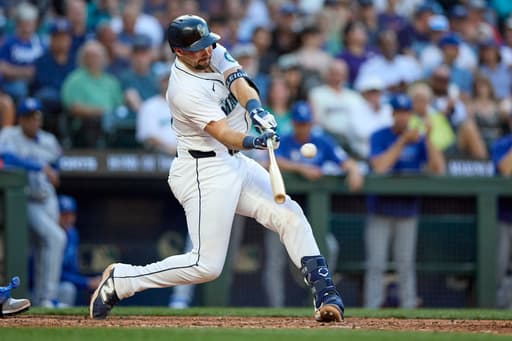 George Springer homers twice, Blue Jays sweep Yankees to take AL East lead