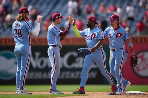 García homers, Wheeler sharp as Phillies beat Padres 6-4 for season sweep
