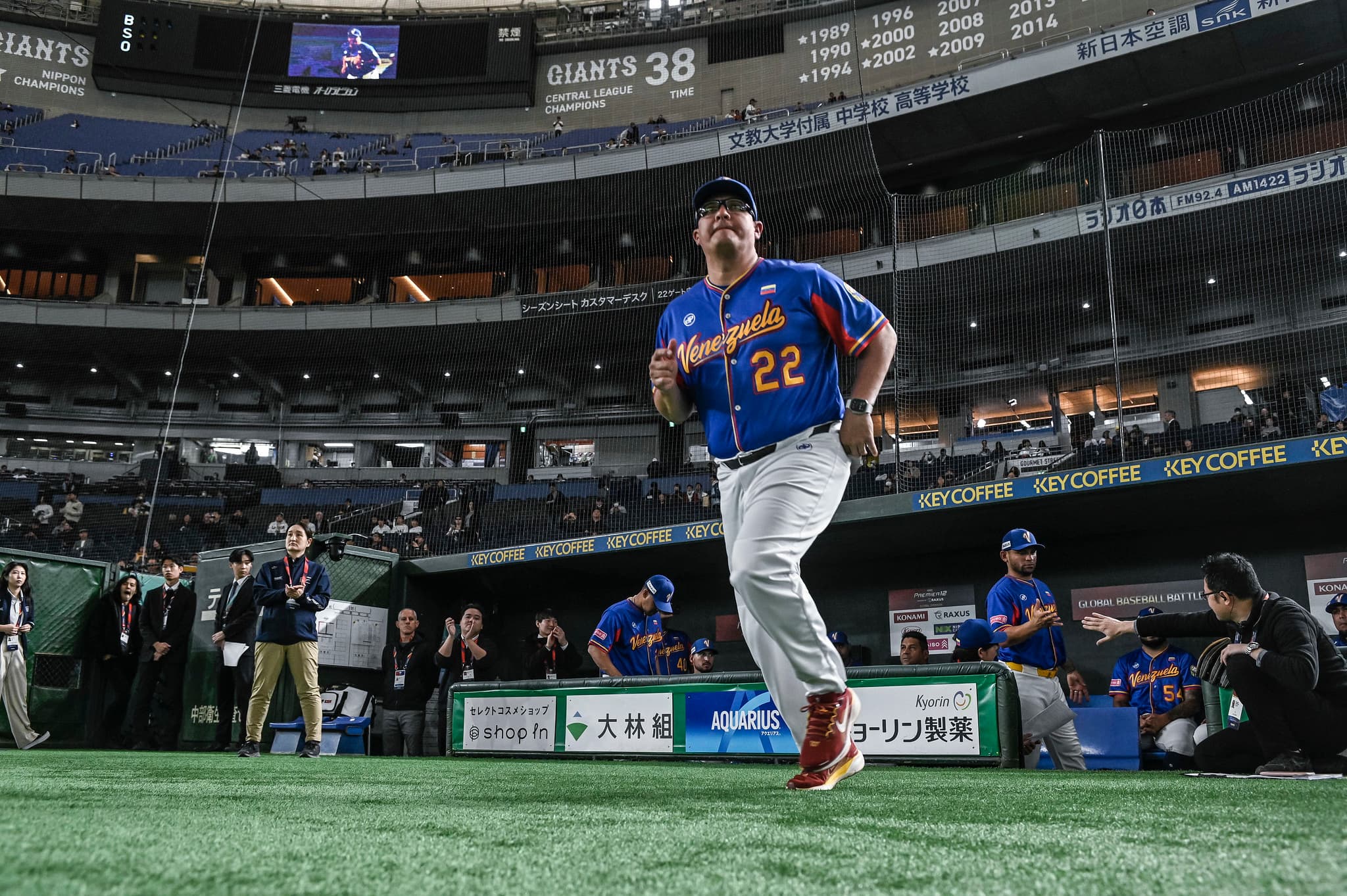 Omar Lopez’s Star Continues to Rise As He Leads Venezuela to Brink of Medal at WBSC Premier12