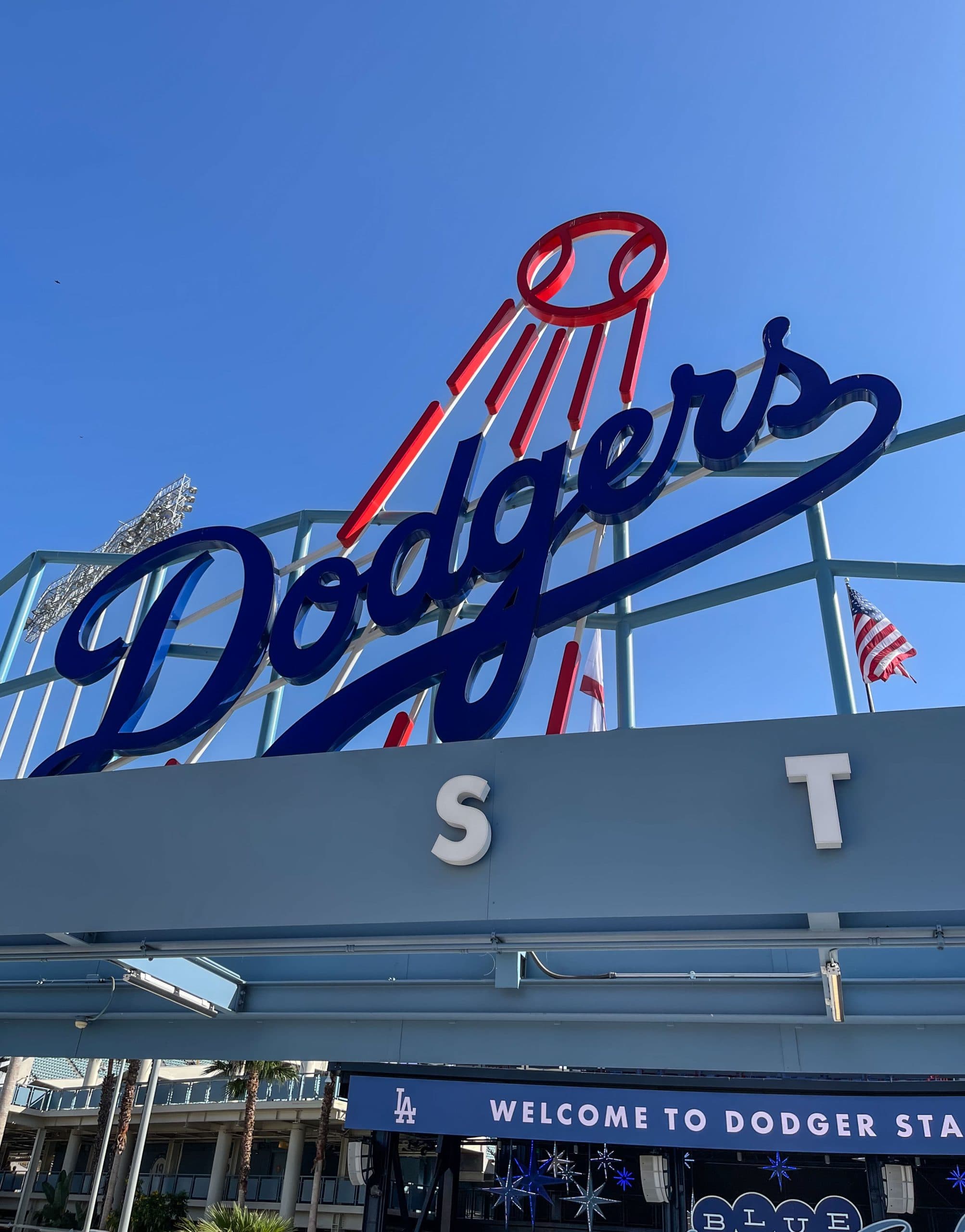Los Angeles Dodgers To Host Second Annual Salvadoran Heritage Night