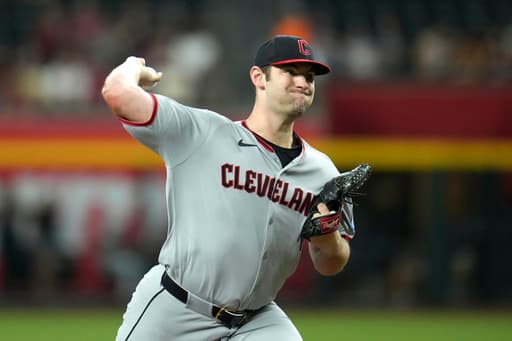 Rocchio hits a 2-run homer and the Guardians hold on in the 9th to beat the Diamondbacks 3-1