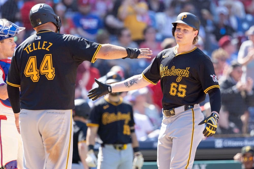 McCutchen’s 300th career home run helps lift Pirates over Phillies 9-2
