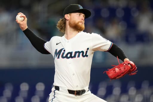 Meyer wins 8th straight decision to start season as Marlins beat Giants 6-3