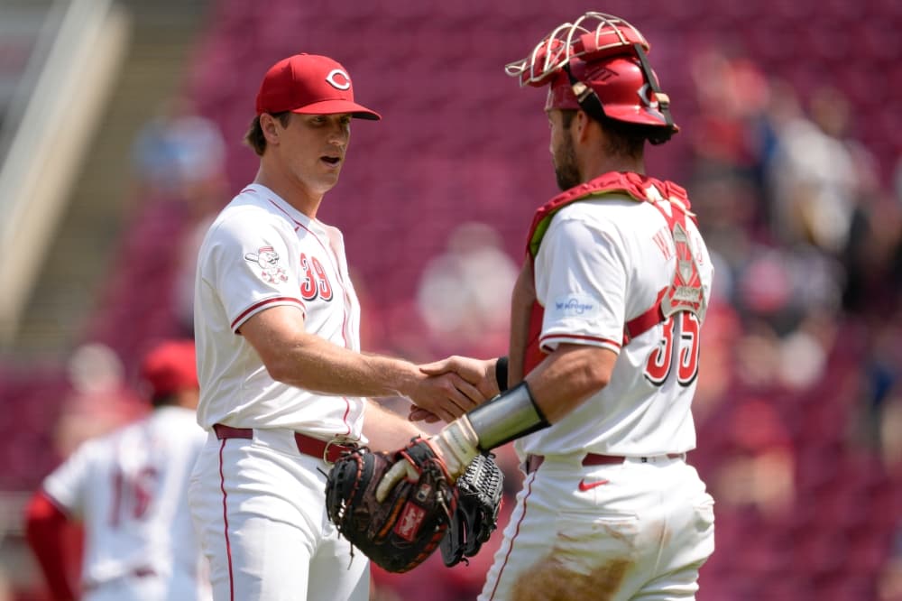 Red Sox bolster bullpen with 2 relievers at trade deadline