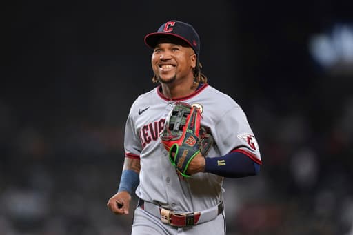 José Ramírez agrees to 7-year, $175-million extension with Guardians, AP source says