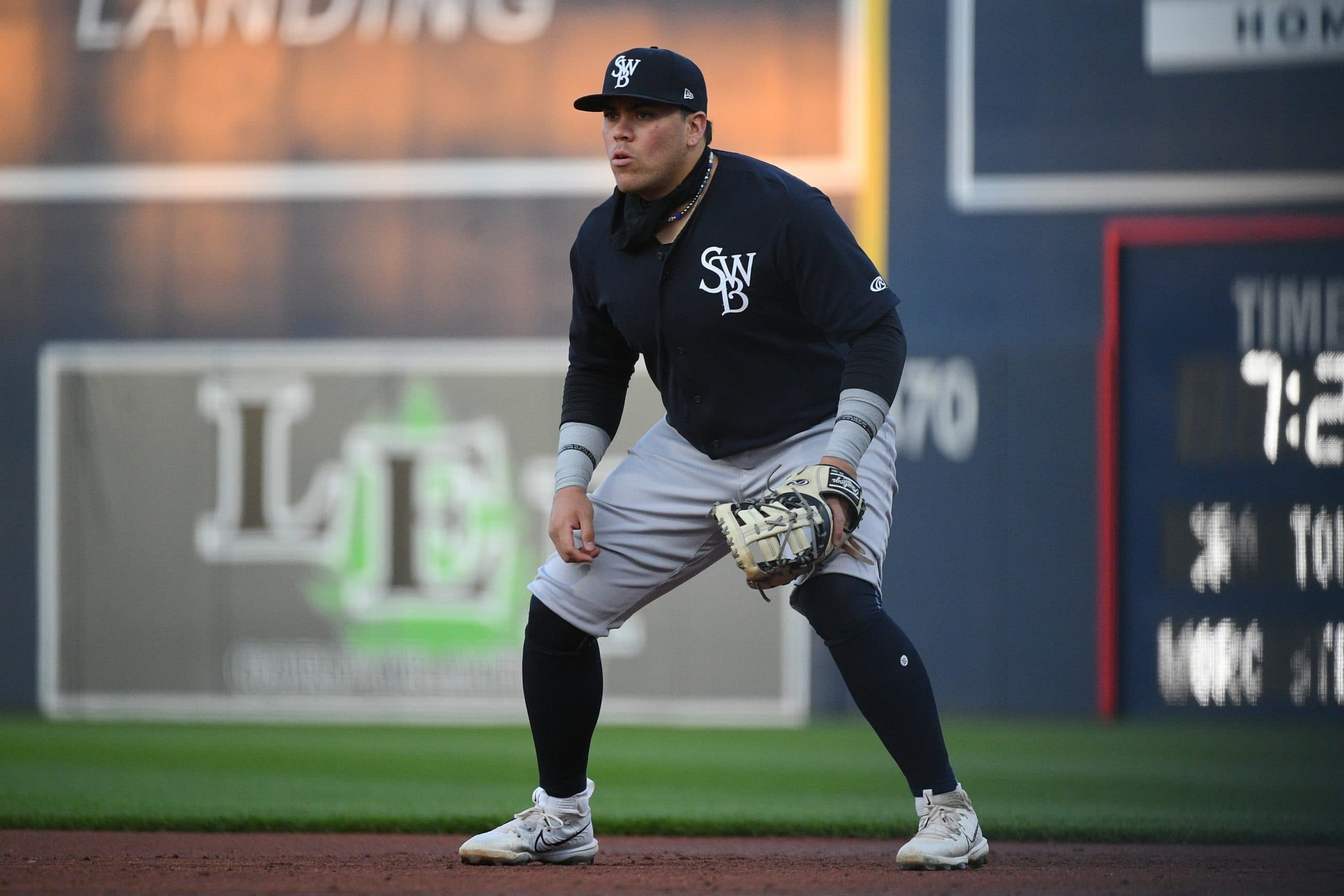 Washington Nationals to Select the Contract of Andres Chaparro