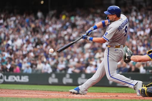 Vinnie Pasquantino returns to lineup and homers for Royals
