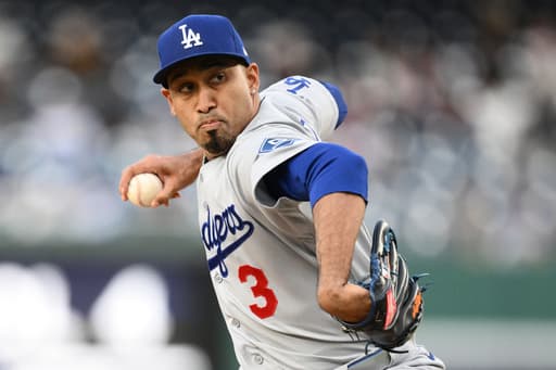 Cue the trumpet: Edwin Díaz returns to close for the Dodgers after 85-game absence
